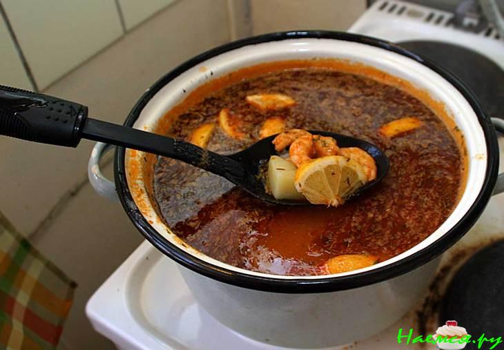 Суп с креветками и тимьяном