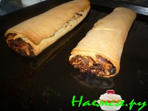 Рулет с сухофруктами