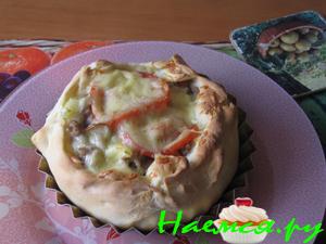 Домашняя мясная пицца