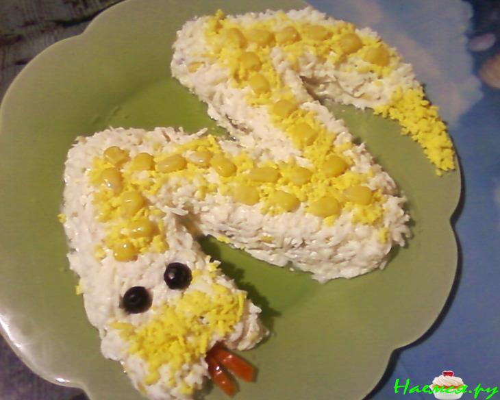 Салат "Экзотика" с грибами и крабовыми палочками