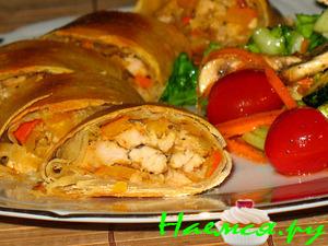 Штрудель с начинкой из грудки индейки и тыквы