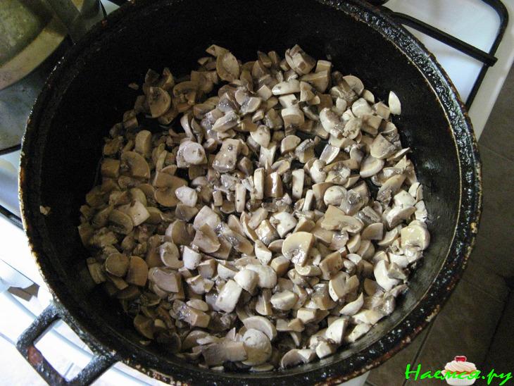 "Порционные судачки" с грибами и сыром