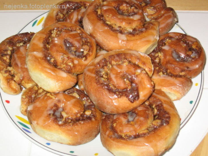 Роллы с корицей и орехами Роллы с корицей и орехами