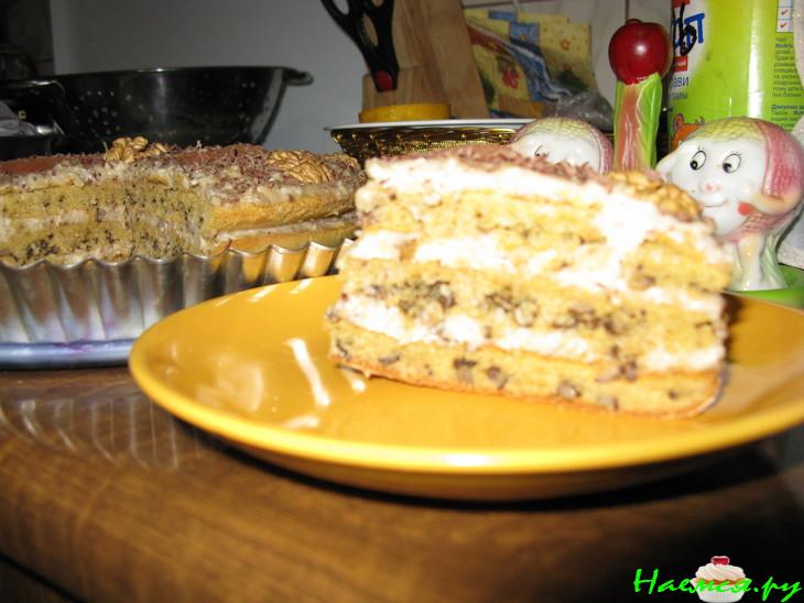 Торт "Ореховый" со сметанным кремом