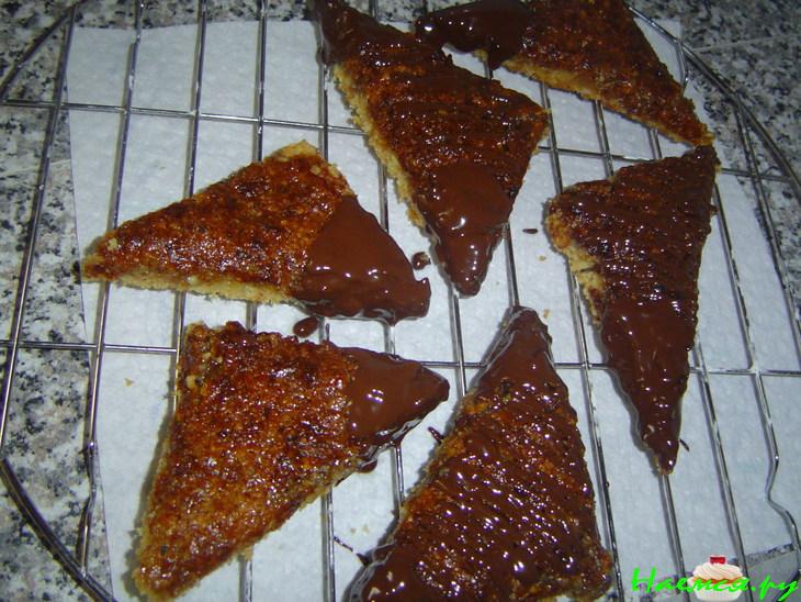 Пирожное "Ореховые треугольнички"