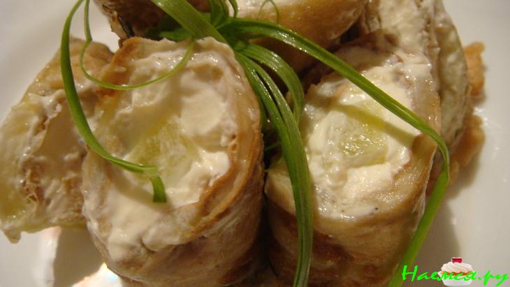 Рулетики из баклажан с мягким сыром