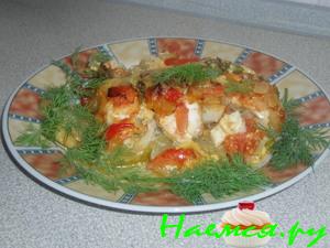 Судак с овощами