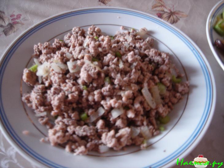 Киш с фаршем и овощами