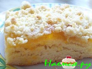 Пирог с абрикосовым вареньем и посыпкой "Штрейзель" Пирог с абрикосовым вареньем и посыпкой "Штрейзель"