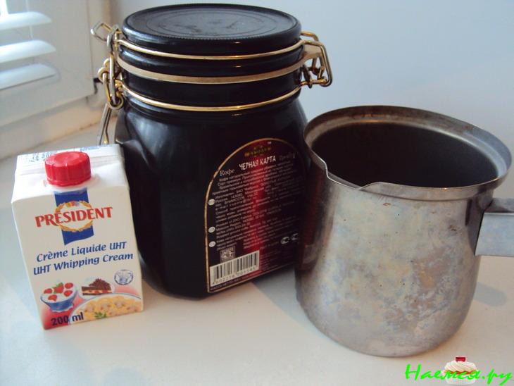 Кофе по-венски со сливками