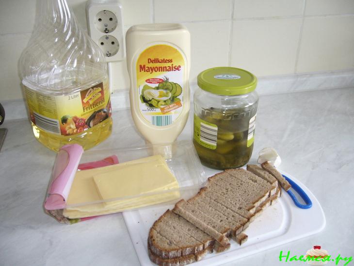 Заkусkа сырная с ржаным хлебом