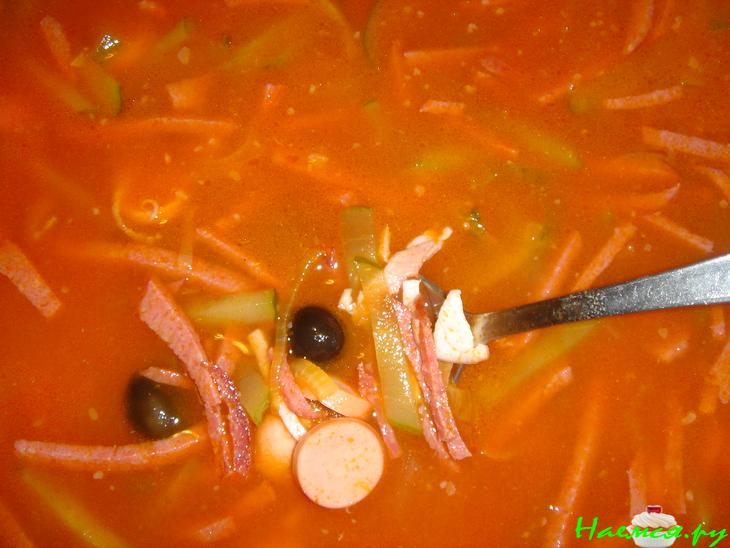 Соляночка с томатной пастой Соляночка с томатной пастой