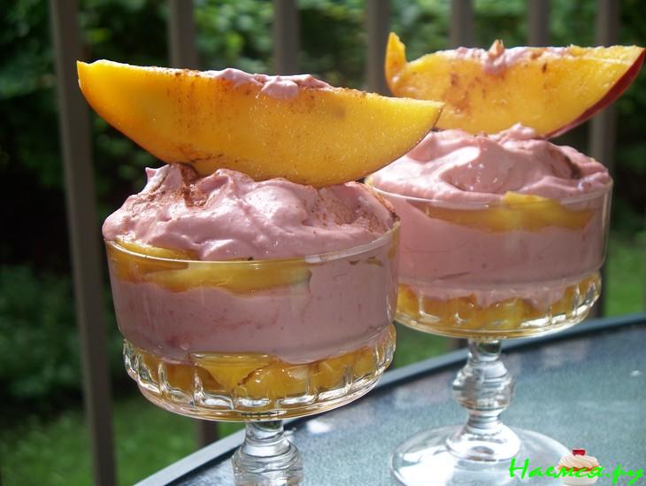 Фруктово-творожный десерт с молочным ликёром  