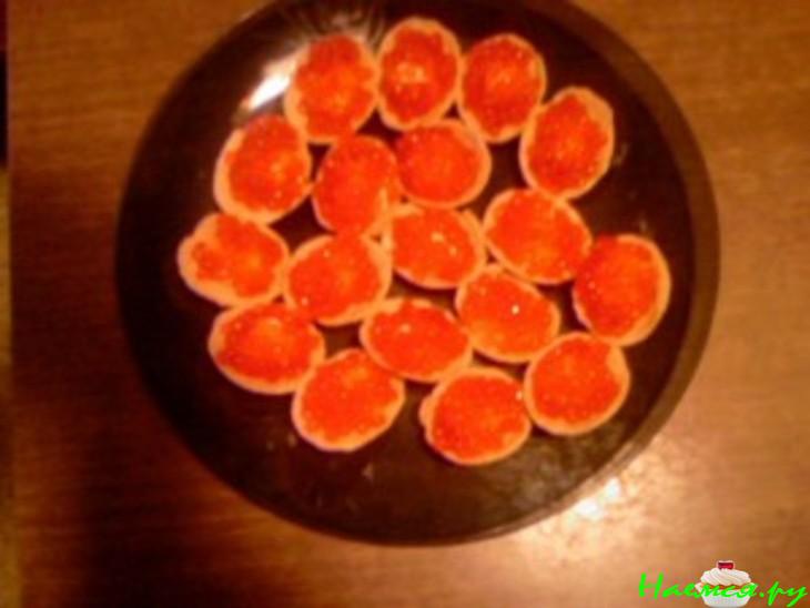 Тарталетки закусочные с красной икрой