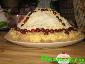 Праздничный салат "Шапка Мономаха"