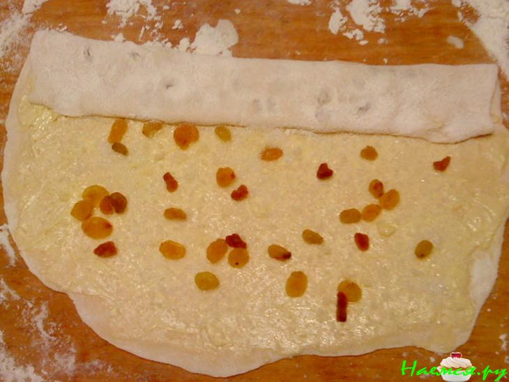 Сладкая лепешка с изюмом