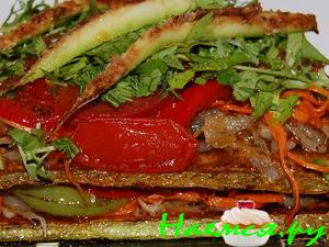 Овощная слойка с чесноком