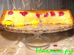 Перевертыш с вишней и персиками