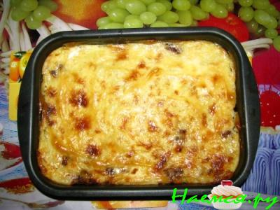 Картофельная запеканка с фаршем и помидорами