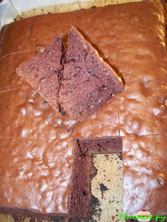 Вариант подачи пирожных на новогодний стол