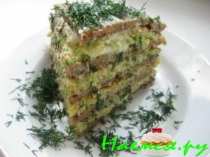 Печёночно-овощной тортик с зеленью Печёночно-овощной тортик с зеленью