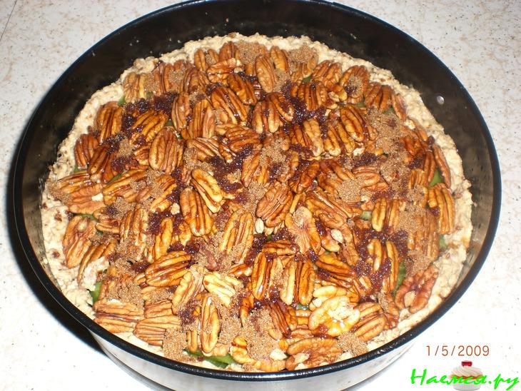 Овсяный пирог с киви и орехами