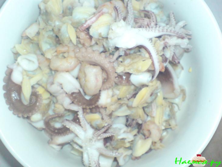 Салат "Огородно-морской коктейль" Салат "Огородно-морской коктейль"