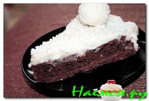 Шоколадный торт с ликером и сливочным кремом