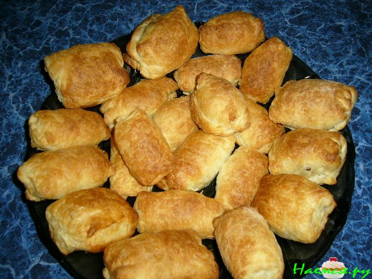 Слоенки с шоколадной начинкой