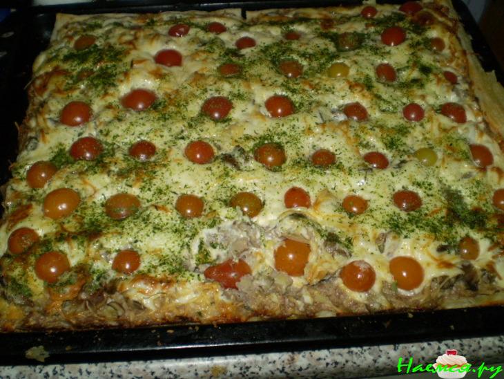 Пицца из слоенного теста