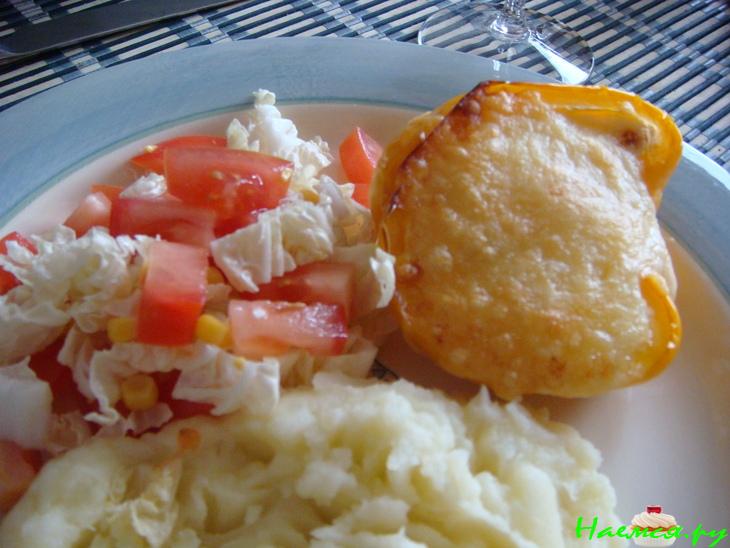 Перцы "Настроение" с куриным филе и беконом