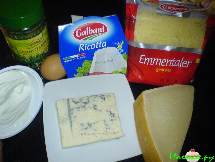 Хлеб "Четыре сыра"