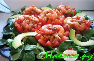 Закусончик легкий с авокадо и креветками