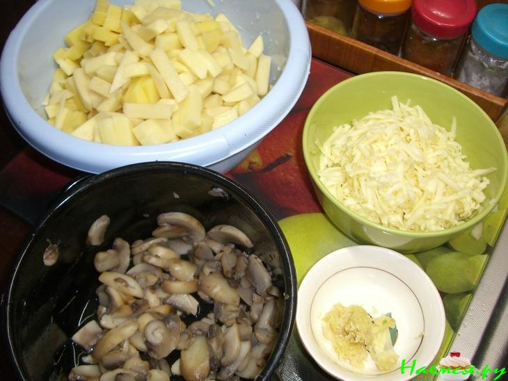 Индейка с грибами в горшочке