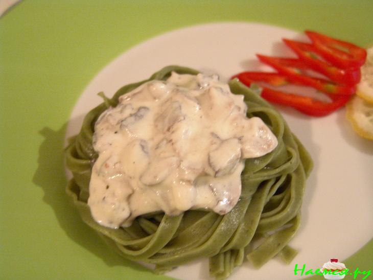 Феттучини с соусом Альфредо & курица & грибы