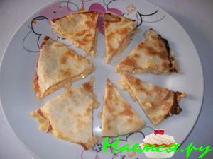 Тортилии с мясом и сыром