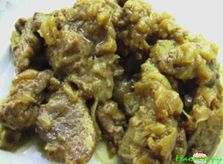 Свинина с яблоками в пиве