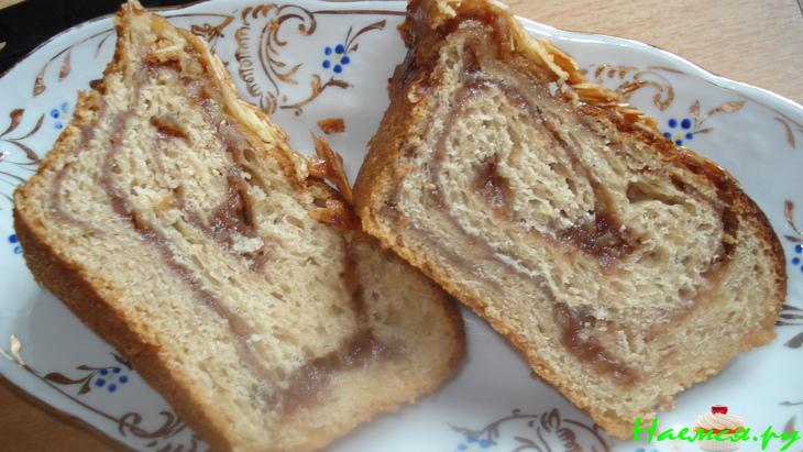 Рулет "Ореховый", ржаной и с глазурью Рулет "Ореховый", ржаной и с глазурью