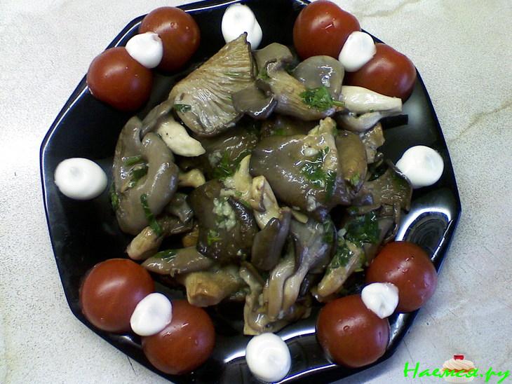 "Вешенки жареные в чесночном маринаде"