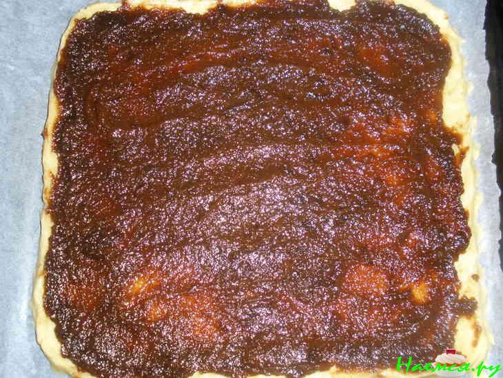 Пирог 'Неженка' со сливовым джемом