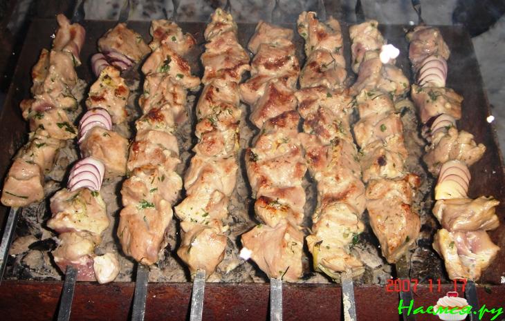 Шашлык из свинины и крылышек