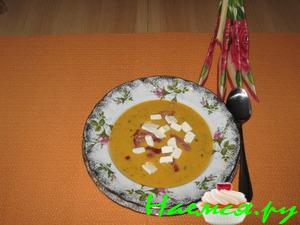 Морковный суп-пюре с брынзой