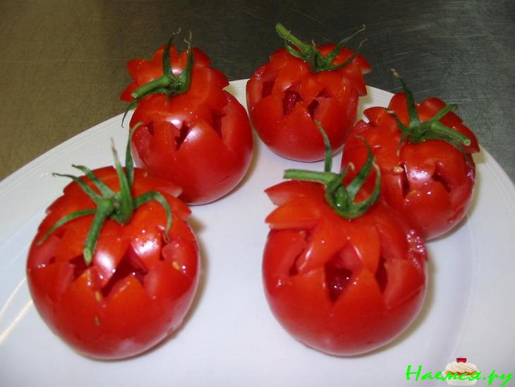 Фаршированные сыром помидоры