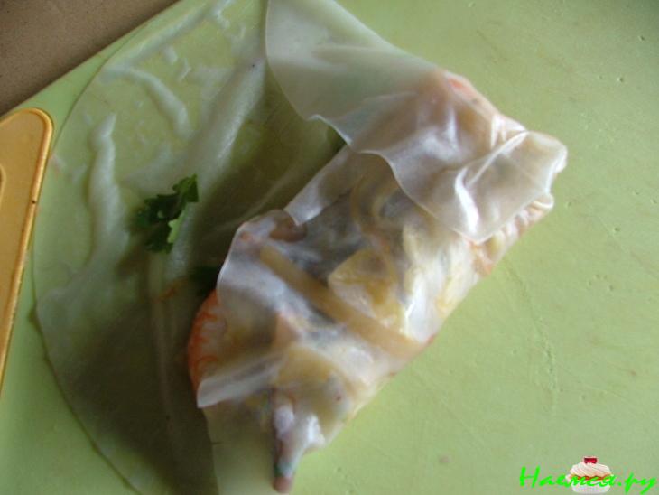 Спринг роллс с горчичным соусом