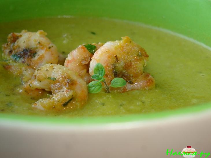 Суп из зеленого горошка с креветками