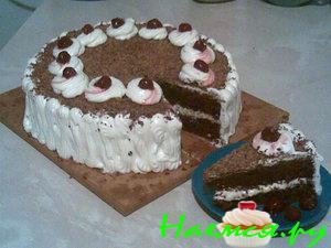 Торт "Черный лес" с вишневым джемом и ликером