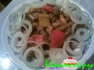 Свинина с маринованным луком Свинина с маринованным луком