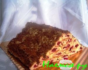 Торт "Монастырская изба" с черешней и клюквой Торт "Монастырская изба" с черешней и клюквой