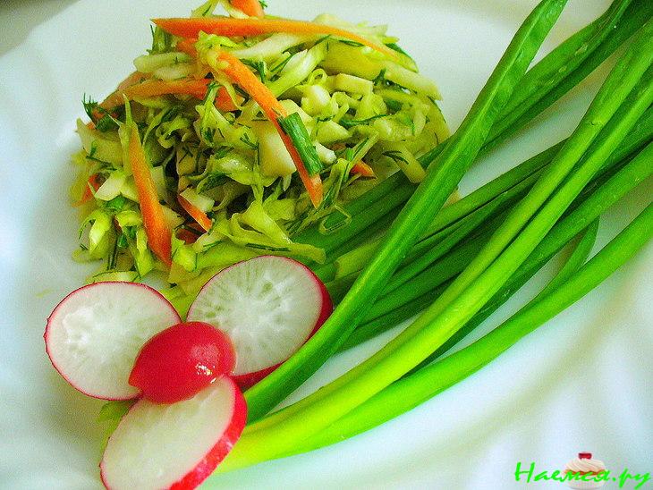 Салат "Каприз" с капустой  и дайконом