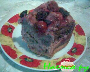 Вишневый пирог с корицей